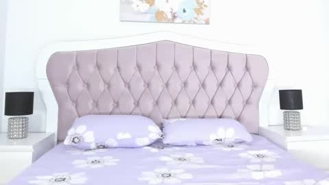 Elvira online show from March 28, 5:07 am