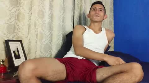 Snapshot of xxxhome_alonexxx chatting on December 3, 8:29 pm Kev online show from December 3, 8:29 pm