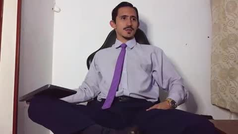 Snapshot of xxxhome_alonexxx chatting on February 5, 7:29 pm Kev online show from February 5, 7:29 pm