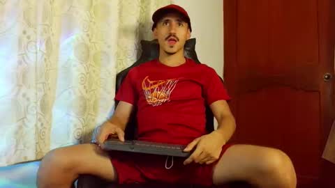 Snapshot of xxxhome_alonexxx chatting on April 22, 7:26 pm Kev online show from April 22, 7:26 pm