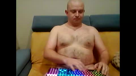 LUKAS online show from May 14, 12:06 am
