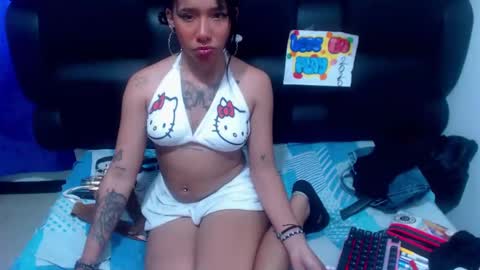 Snapshot of xxxreinasexyassxxx chatting on March 10, 8:01 pm xxxreinasexyassxxx online show from March 10, 8:01 pm
