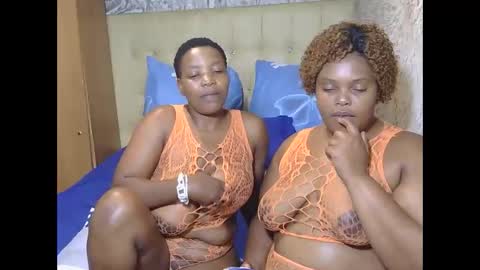 Snapshot of xxxslutscombination chatting on February 13, 10:33 am Xxxslutscombination online show from February 13, 10:33 am