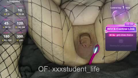 Snapshot of xxxstudent_life chatting on May 20, 6:47 pm xxxstudent_life online show from May 20, 6:47 pm