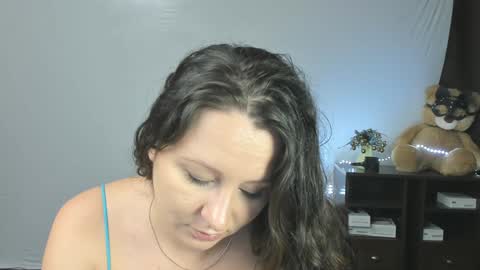 Snapshot of xxxsweet_kissssxxx chatting on January 14, 3:01 am Melany online show from January 14, 3:01 am