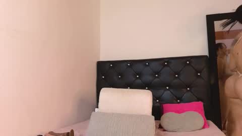 Snapshot of xxxtatianabustyxxx chatting on September 9, 4:06 pm xxxtatianabustyxxx online show from September 9, 4:06 pm