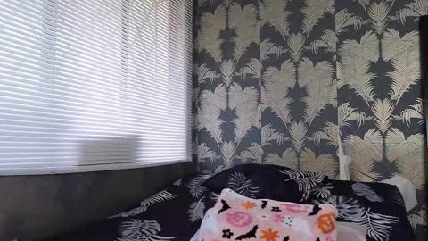 Snapshot of xxxtatianabustyxxx chatting on February 24, 4:38 pm xxxtatianabustyxxx online show from February 24, 4:38 pm