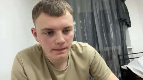 Leo online show from March 6, 8:27 pm