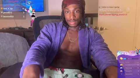 Snapshot of xxxwarlock chatting on January 10, 12:45 am xxxwarlock online show from January 10, 12:45 am