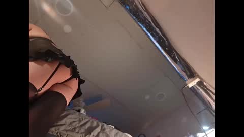 Xzbib online show from December 9, 6:35 pm