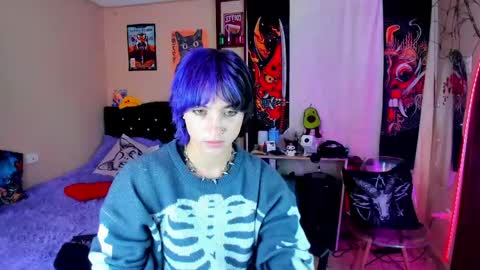 xzerox_ online show from May 15, 5:31 pm