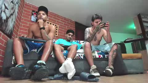 Sr. Y0ung Master online show from March 27, 1:22 am