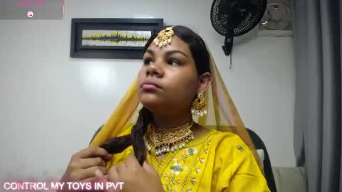 yazhini online show from April 10, 11:59 am