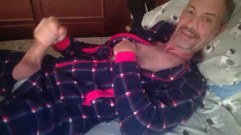 Snapshot of yacht3oy chatting on November 18, 9:19 pm yacht3oy online show from November 18, 9:19 pm