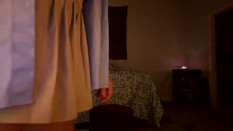 yagirlpeachezzz online show from June 30, 6:14 am