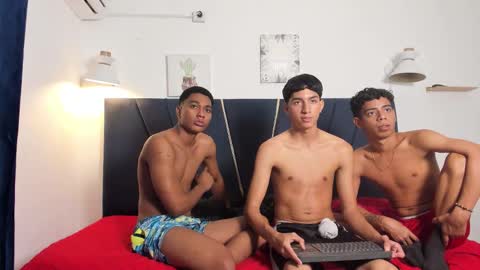 Snapshot of yago_7 chatting on March 12, 3:18 pm yago_7 online show from March 12, 3:18 pm