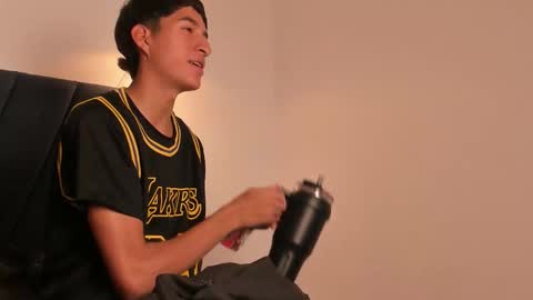 Snapshot of yago_7 chatting on March 23, 3:05 pm yago_7 online show from March 23, 3:05 pm