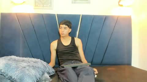 yago_7 online show from May 1, 12:10 pm