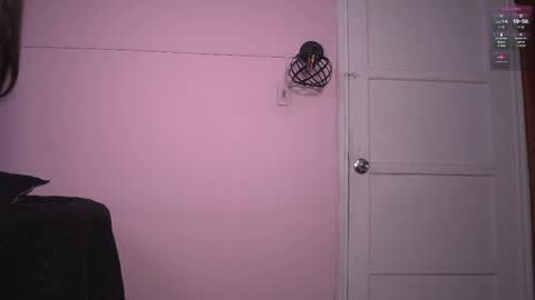 Snapshot of yahaira_26 chatting on May 14, 10:05 pm petronila online show from May 14, 10:05 pm