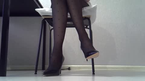 Snapshot of yahi_ko chatting on February 16, 2:40 am Dina online show from February 16, 2:40 am