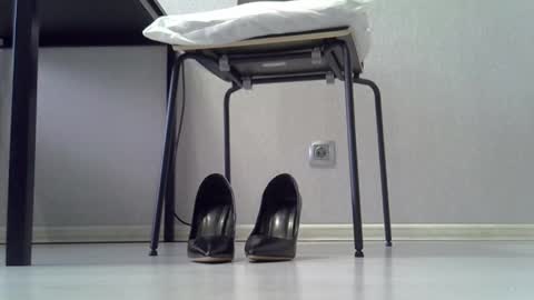 Snapshot of yahi_ko chatting on April 4, 3:27 am Dina online show from April 4, 3:27 am