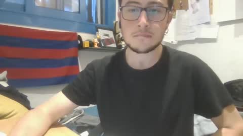 Snapshot of yakajoe97 chatting on December 4, 4:05 pm yakajoe97 online show from December 4, 4:05 pm