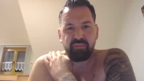 yakijoe online show from October 15, 10:54 pm