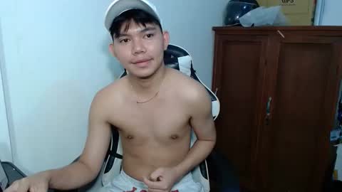 Eian online show from December 21, 11:34 pm