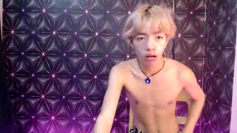 Snapshot of yami_sukehiroxxx chatting on October 3, 7:55 pm yami_sukehiroxxx online show from October 3, 7:55 pm