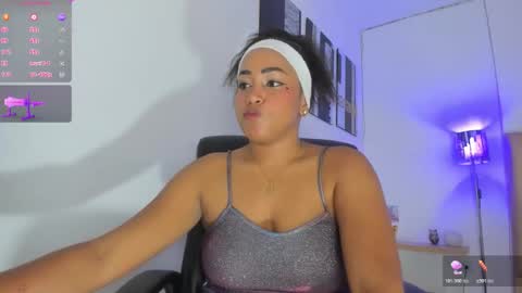 Naomi online show from October 18, 8:31 pm