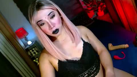 Snapshot of yan2xcumsalotxx chatting on October 8, 2:09 am REYAN online show from October 8, 2:09 am