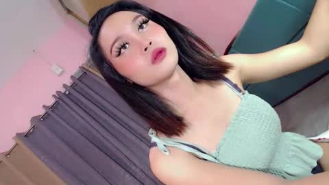 Snapshot of yana_lux90 chatting on September 22, 10:17 am yana_lux90 online show from September 22, 10:17 am