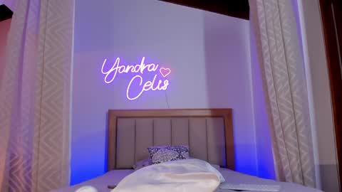 Snapshot of yandracelisoficial chatting on April 23, 1:51 am YANDRA CELIS online show from April 23, 1:51 am
