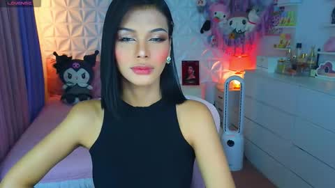 YANG AUDREY LONE online show from September 30, 3:22 am