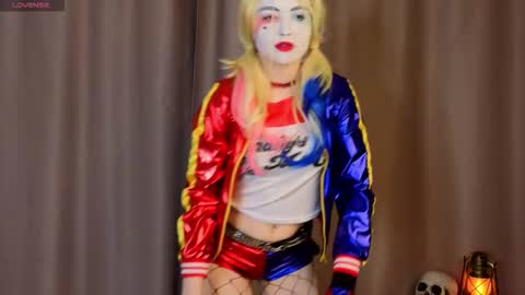 Snapshot of yangsperanza chatting on October 31, 1:23 pm Kate online show from October 31, 1:23 pm