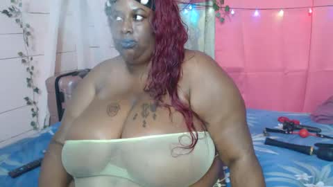 Snapshot of yanique_69x chatting on February 28, 5:48 am yanique online show from February 28, 5:48 am