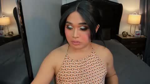 Snapshot of yanny_xoxo chatting on January 16, 9:51 pm Allisonn online show from January 16, 9:51 pm