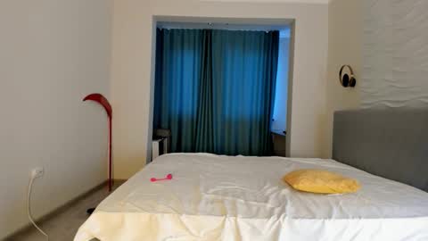 Yana online show from November 3, 3:30 am