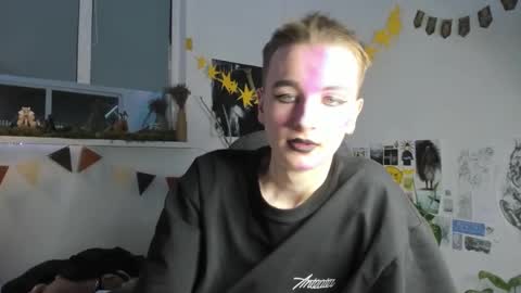 Snapshot of yaposha chatting on December 15, 11:31 pm yaposha online show from December 15, 11:31 pm