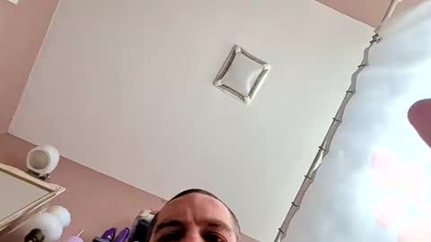 yashcdklyytx online show from January 5, 6:00 pm