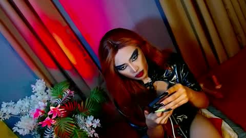 Snapshot of yasii19 chatting on December 11, 9:34 pm miss yasii online show from December 11, 9:34 pm