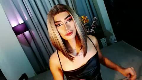 Snapshot of yasii19 chatting on January 9, 2:22 am miss yasii online show from January 9, 2:22 am