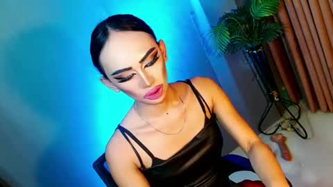 Snapshot of yasii19 chatting on February 10, 3:42 pm miss yasii online show from February 10, 3:42 pm