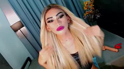 Snapshot of yasii19 chatting on February 15, 7:50 pm miss yasii online show from February 15, 7:50 pm