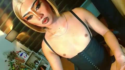 Snapshot of yasii19 chatting on April 14, 3:40 pm miss yasii online show from April 14, 3:40 pm