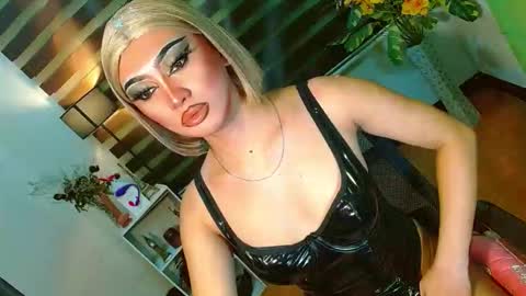 Snapshot of yasii19 chatting on April 19, 1:54 pm miss yasii online show from April 19, 1:54 pm
