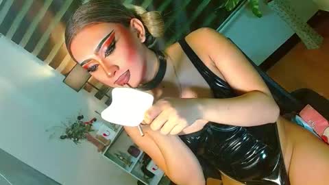 Snapshot of yasii19 chatting on April 27, 3:32 pm miss yasii online show from April 27, 3:32 pm