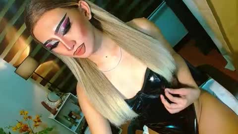Snapshot of yasii19 chatting on May 12, 2:36 pm miss yasii online show from May 12, 2:36 pm