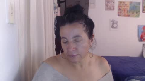 yasmin_love85 online show from April 28, 3:17 pm