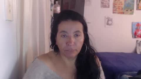 yasmin_love85 online show from May 22, 2:33 pm